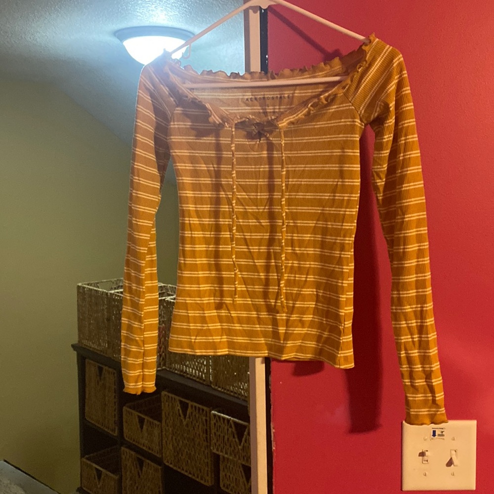 Very cute never worn